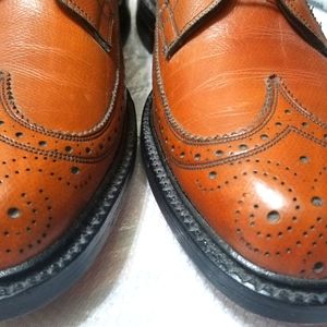Men's dress shoes